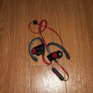 Powerbeats 2 wireless